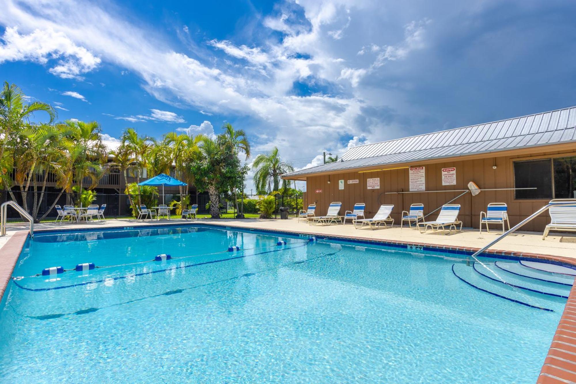 Bass & Sun Condominium 2/2 Bedroom Clewiston Exterior foto